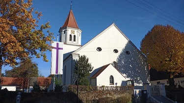 Evangelische Nikolaikirche in Bächingen an der Brenz in Schwaben | Bild: Dr. Johannes Moosdiele-Hitzler