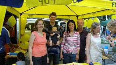 Ruth Hohenadl und die Münchner FDP beim Corso Leopold, einem Straßenfestival in München 2013 | Bild: Ruth Hohenadl