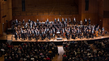 Ein Foto des SWR Symphonieorchesters während eines Konzerts. | Bild: SWR/Moritz Metzger