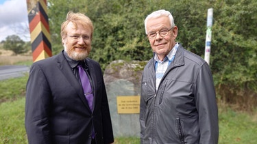 Pfarrer Hans-Christian Glas (l.) aus Hof und Karl-Heinz Frank (r.) aus Plauen | Bild: BR/Iris Tsakiridis