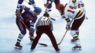 Erich Kühnhackl beim Bully, Olympische Spiele 1976 | Bild: imago/Pressefoto Baumann