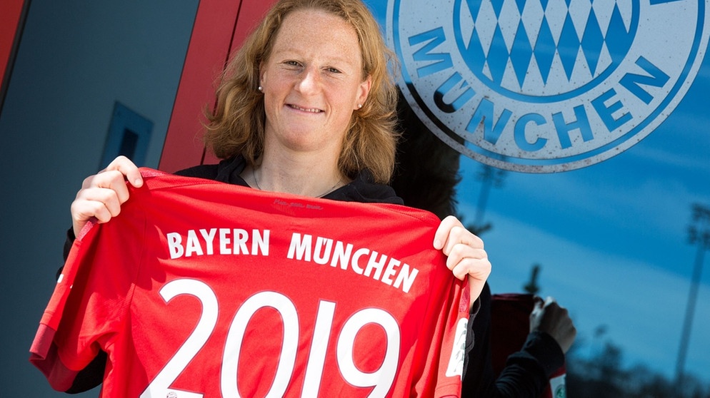 FC Bayern München: Melanie Behringer Verlängert Vertrag Bis 2019 ...