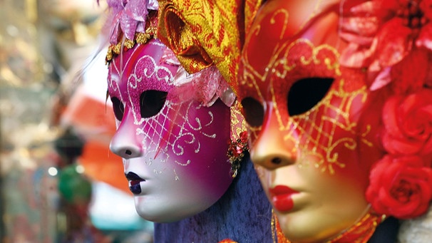 Bunte venezianische Masken | Bild: colourbox.com