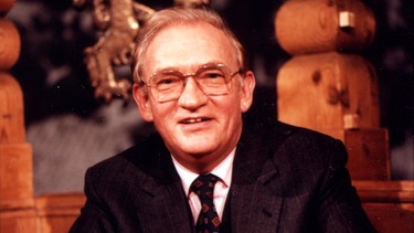Heinz Burghart (1925-2009) arbeitete seit 1963 beim BR, zuletzt von 1987 bis zu seiner Pensionierung 1990 als Chefredakteur Fernsehen. Bekannt war er auch als  Moderator von "Jetzt red i".
| Bild: BR/Sessner