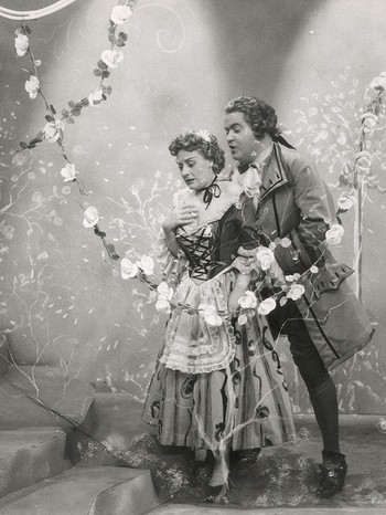 Erika Köth und Hugo Sieberg in der Premierensendung „Gärtnerin aus Liebe“, 1954 | Bild: BR, Historisches Archiv, Sessner