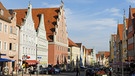 Reichsstraße mit dem ehemaligen Tanzhaus in Donauwörth | Bild: picture-alliance/imageBROKER