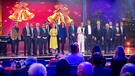 Der Politiker-Chor bei der Sternstunden-Gala 2023 | Bild: BR/Ralf Wilschewski