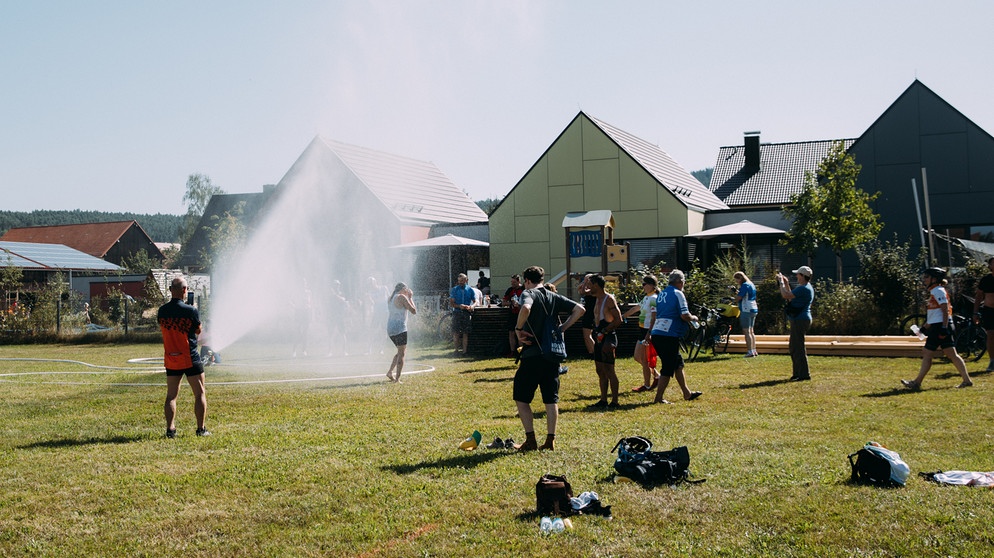 4. Etappe: Wasserpause in Ezelsdorf | Bild: BR/Vera Johannsen