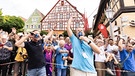 6. Etappe: Ankunft in Neustadt an der Aisch. | Bild: BR/Markus Konvalin