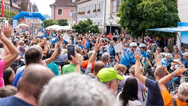 6. Etappe: Ankunft in Neustadt an der Aisch. | Bild: BR/Ralf Wilschewski