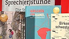 Büchertisch mit den gelesenen Büchern der Sprecherstunde | Bild: BR/patrick Zeilhofer